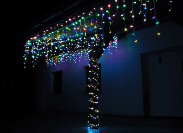 Vánoční světelný závěs venkovní/vnitřní 300 LED - 22,6m - barevné rampouchy